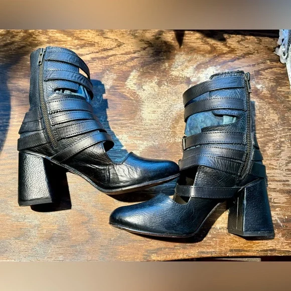 Freebird by Steven Black Tali size 8 - Picture 7 of 8